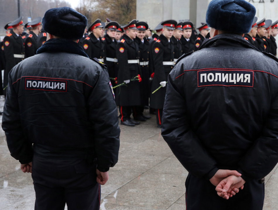 В Петербурге полиция накрыла крупную сеть интим-салонов с десятками сотрудниц